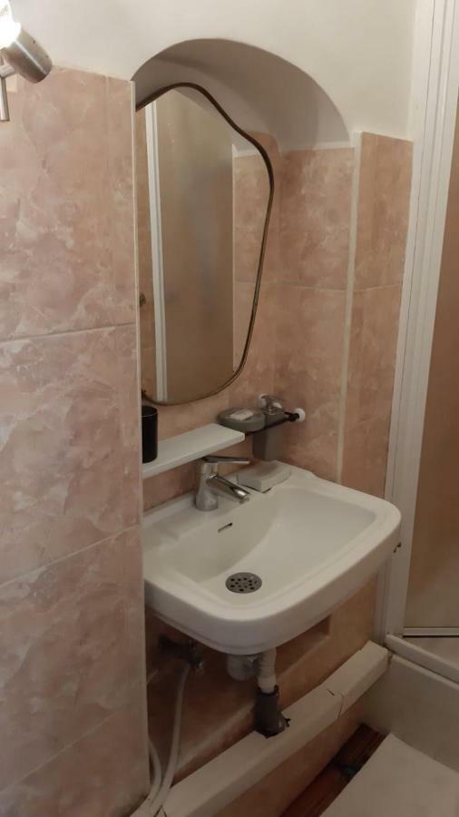 Trastevere Intimate Apartment Rome Buitenkant foto